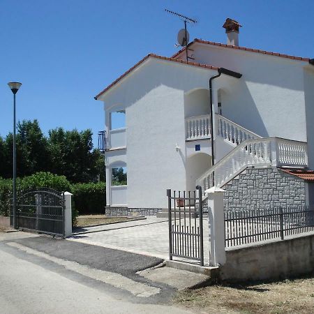 Guesthouse Pejo Poreč Exterior foto