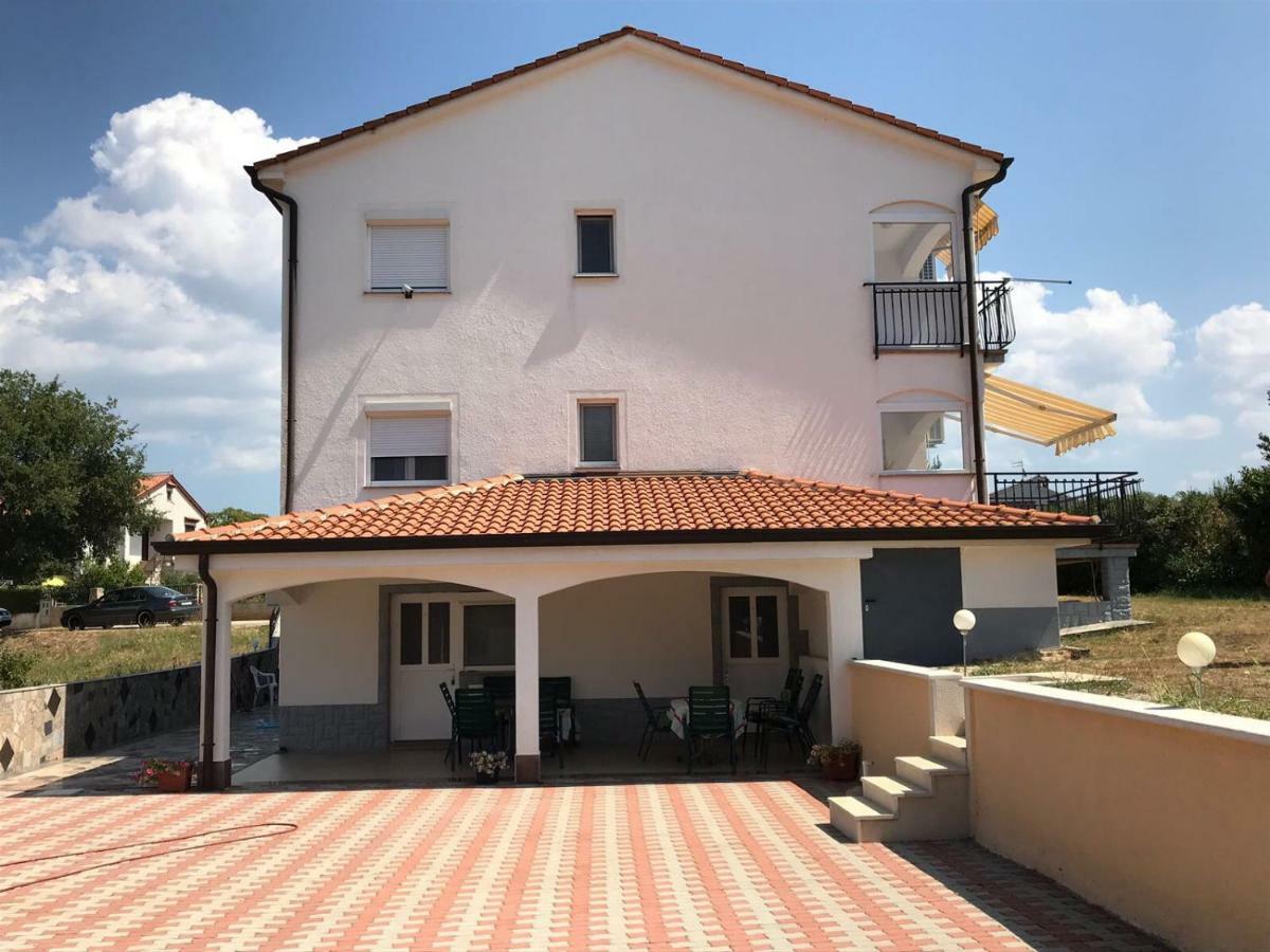 Guesthouse Pejo Poreč Exterior foto